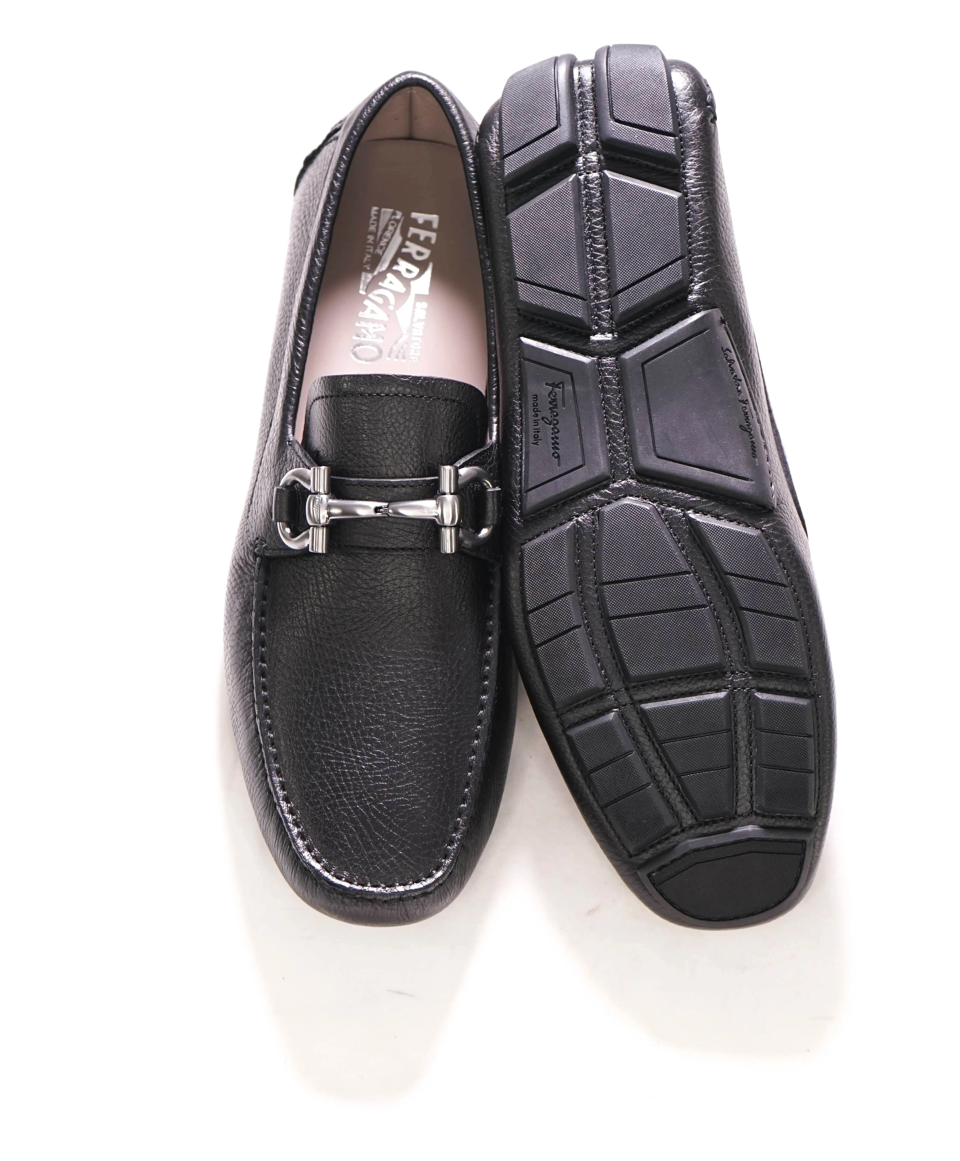 $795 SALVATORE FERRAGAMO - Black Pebbled Leather Parigi Slip On Loafers - 10 D