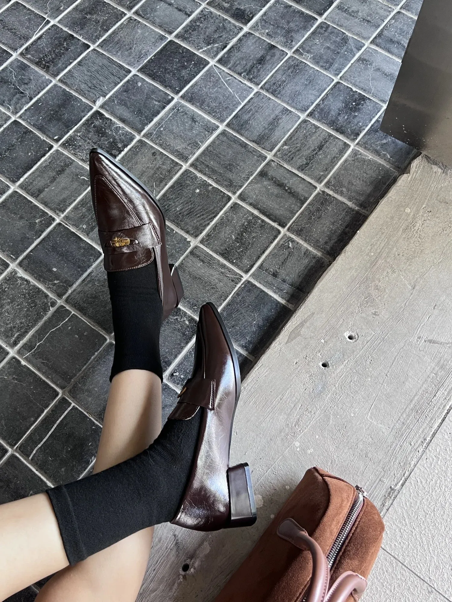 ADVBRIDGE  -  Autumn New Brand Women Flat Shoes Fashion Pointed Toe Slip On Ladies Casual Laofer Shoes Flat Heel Dress Flat Shoes New