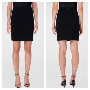 Akris Punto Stretch Virgin Wool Crepe Pencil Skirt Size 4 Black Work Wear