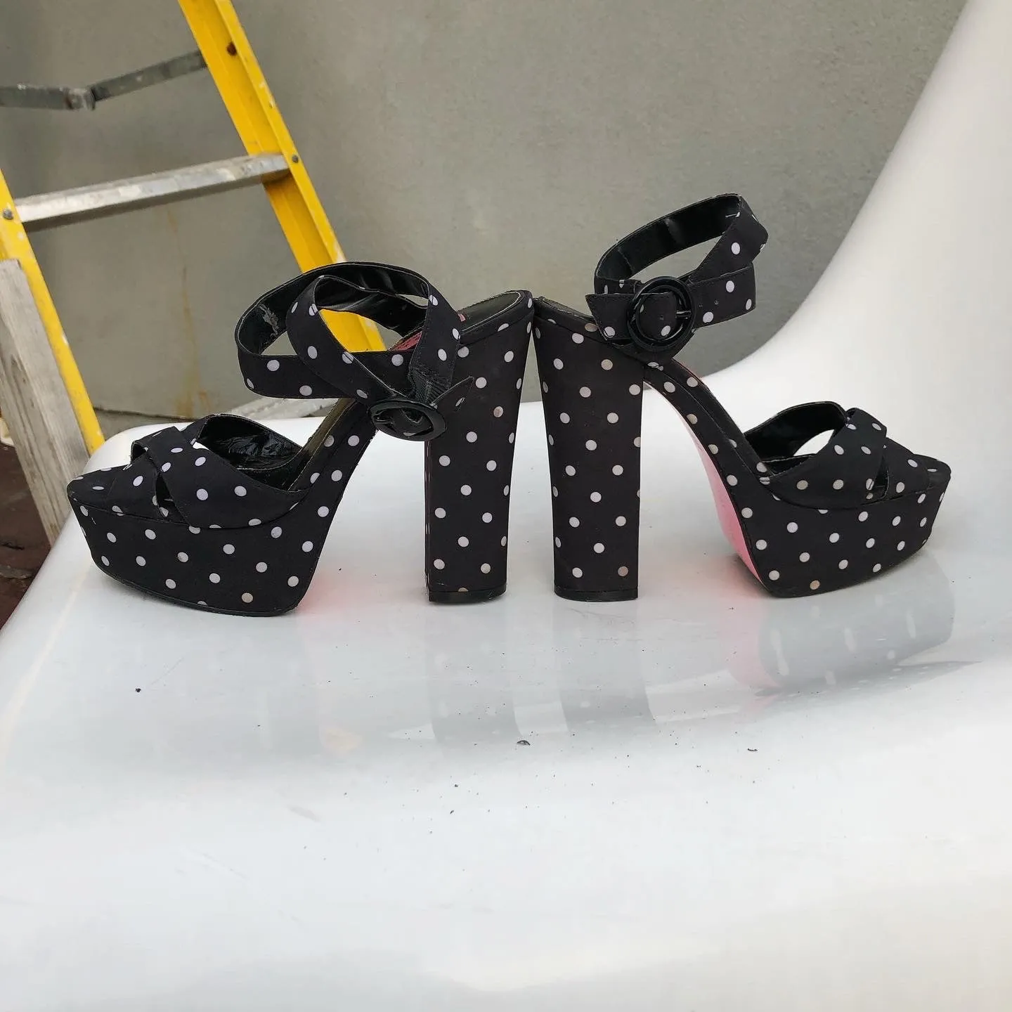 Alice & Olivia Chunky Polkadot Heels