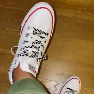 Amahle Wax Print Laces - Black/White