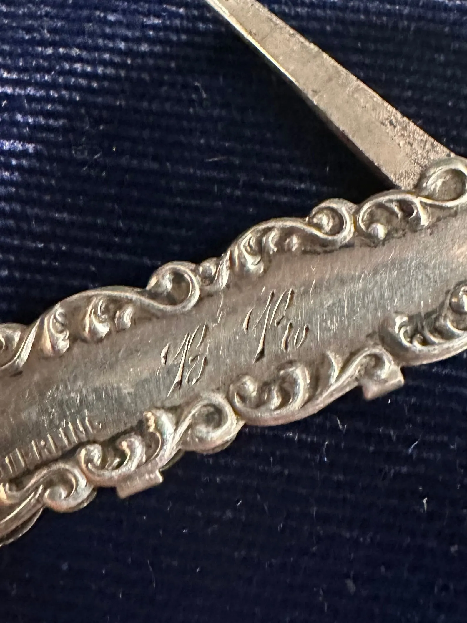 Antique Victorian Art Nouveau P&P Sterling Silver Scroll Design Folding Button Hook Monogrammed Engraved Initials BR