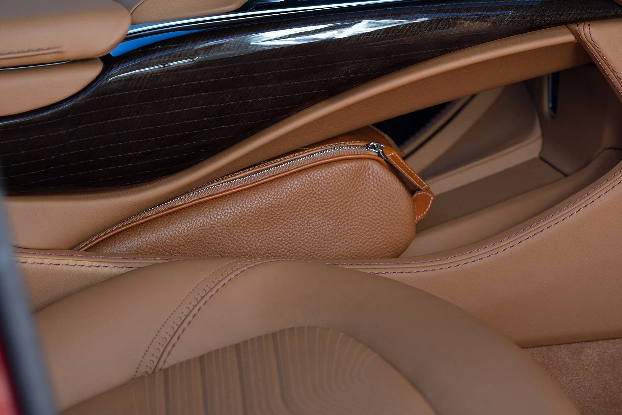 Aston Martin DBX Centre Console Organiser