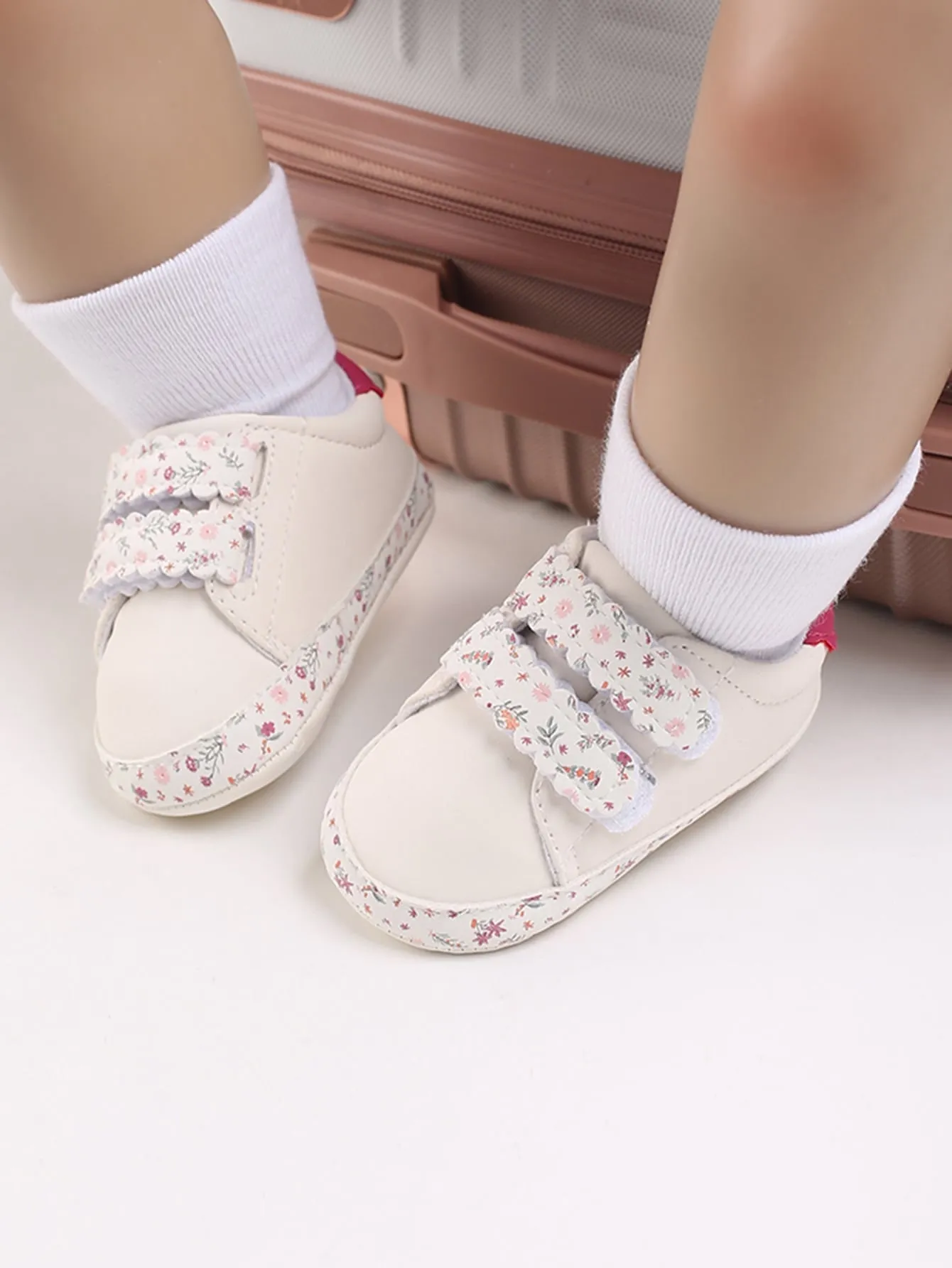 Baby Floral Pattern Hook-and-loop Fastener Sneakers- FD
