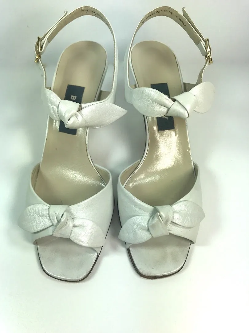 BALLY Vintage White Leather Low Heel with Bow Detailing Size 7