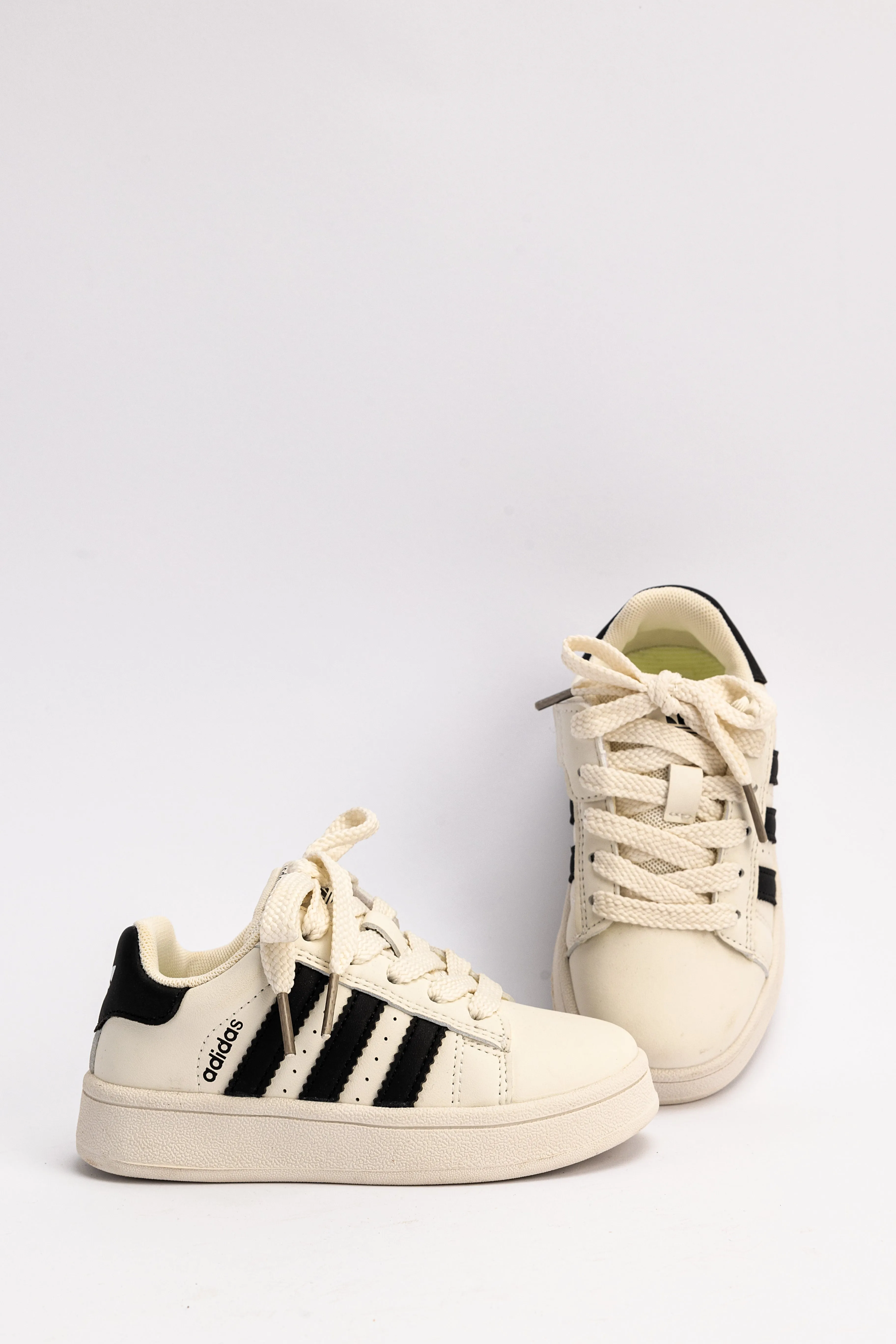 BASIC SHOES