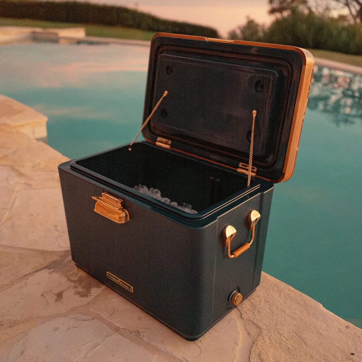 Business & Pleasure - The Hemingway Cooler Bench - Boathouse Navy - 52L