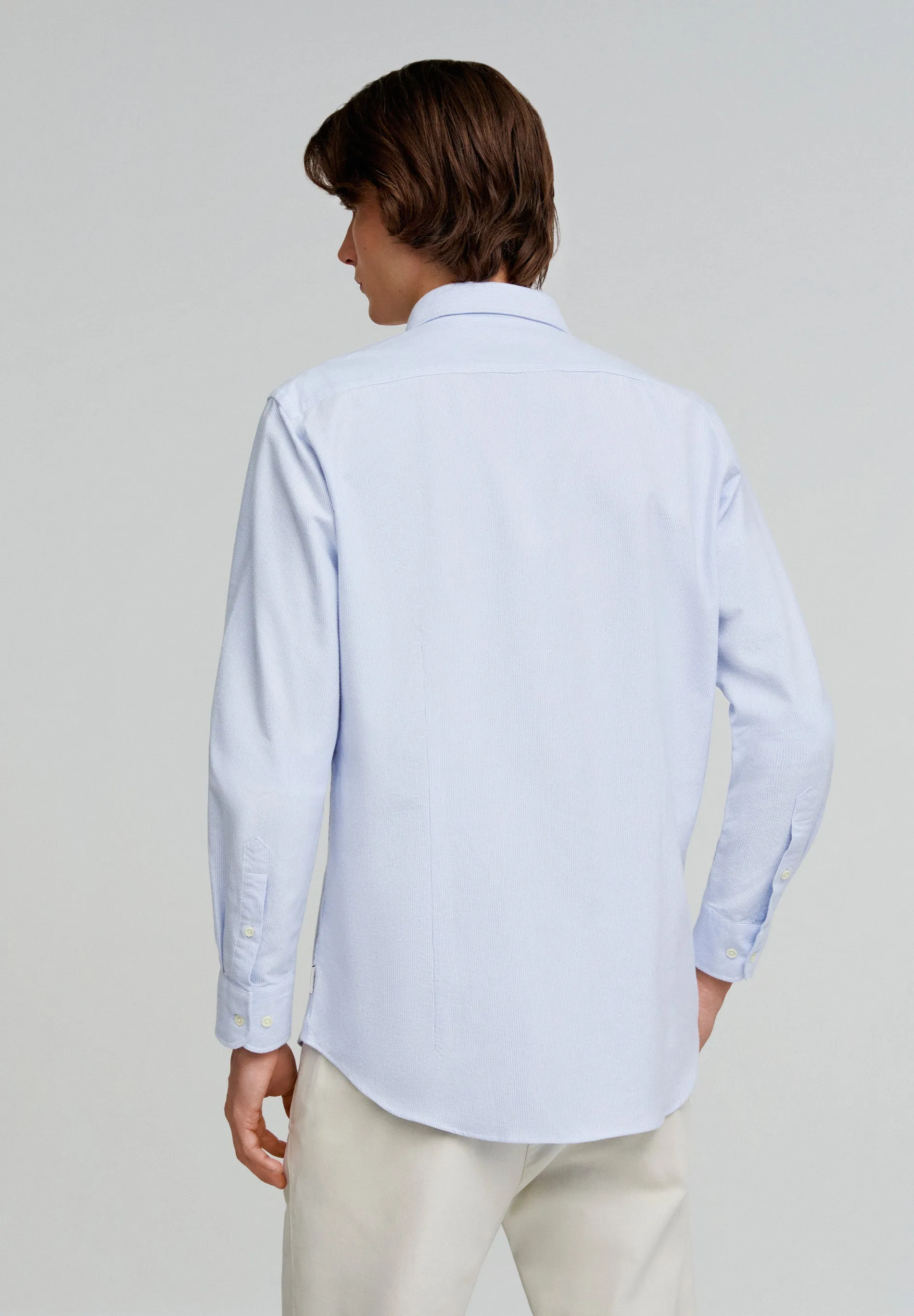 CAMISA OXFORD COM SKULL A CONTRASTAR