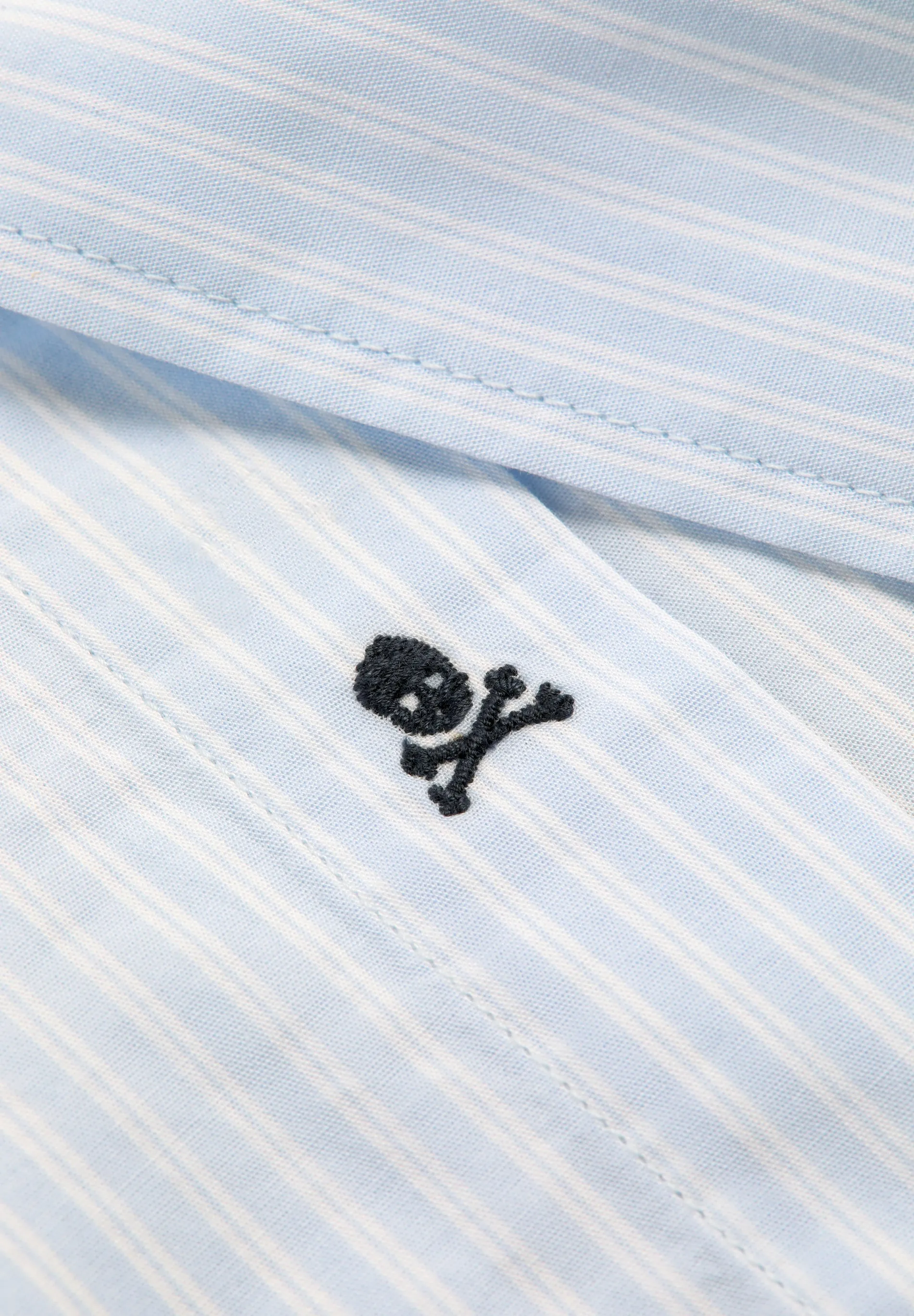 CAMISA ÀS RISCAS RELAXED