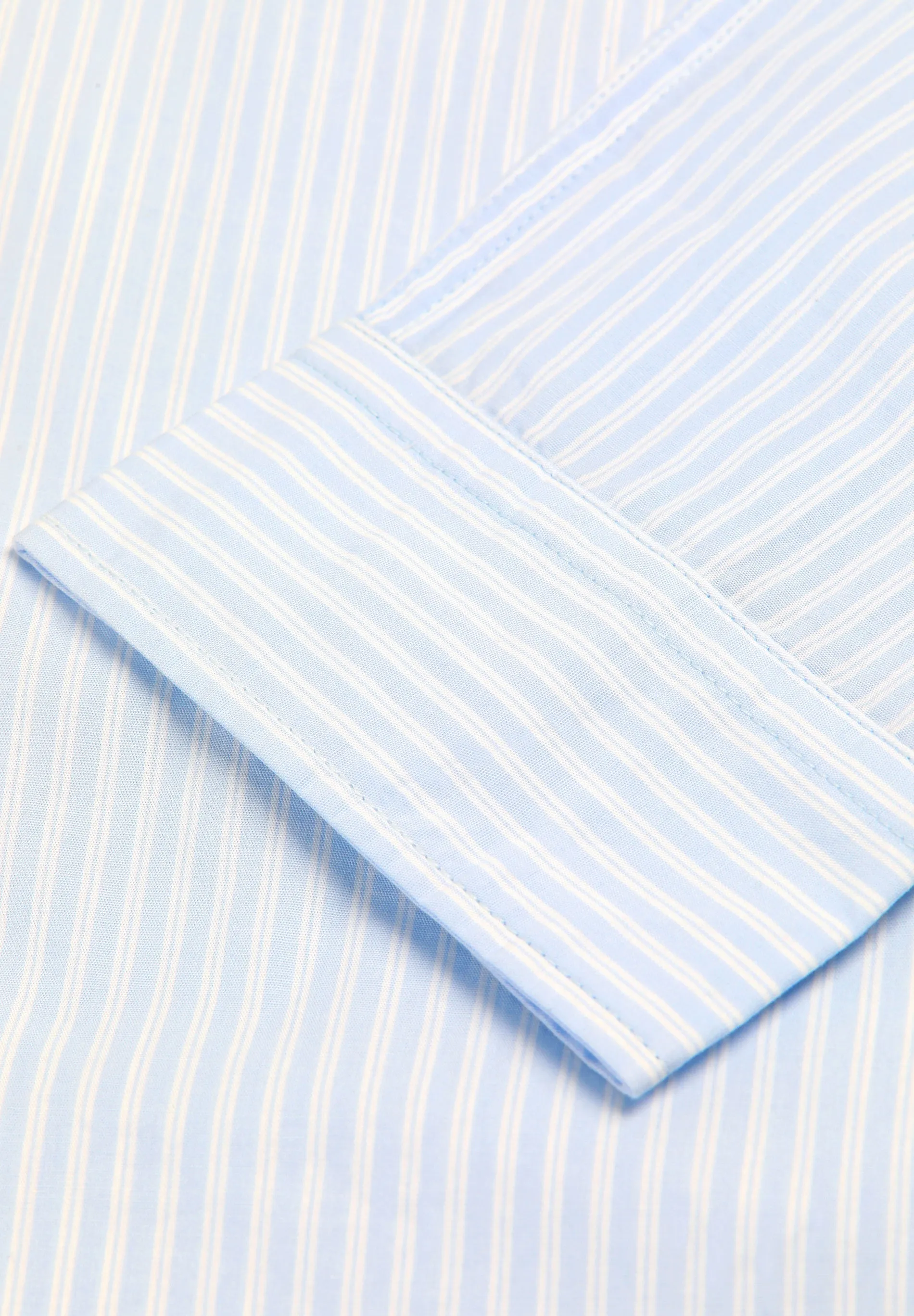 CAMISA ÀS RISCAS RELAXED