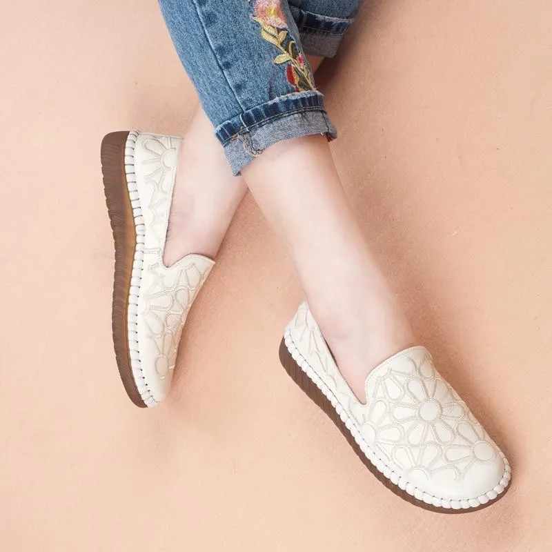 Casual Genuine Leather Flat Shoe Flower Slip On Driving Shoe