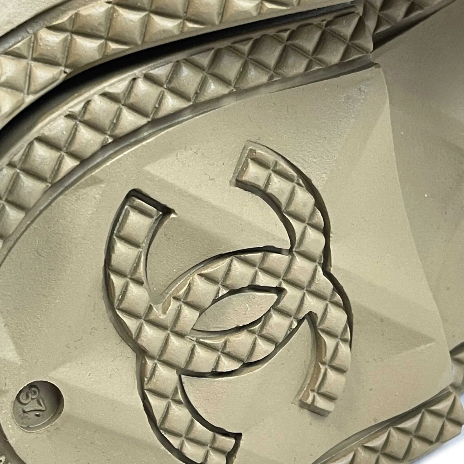 Chanel 22K NIB Army Green Chanel CC Logo Rubber Rain boots 37 US 7 / 6.5