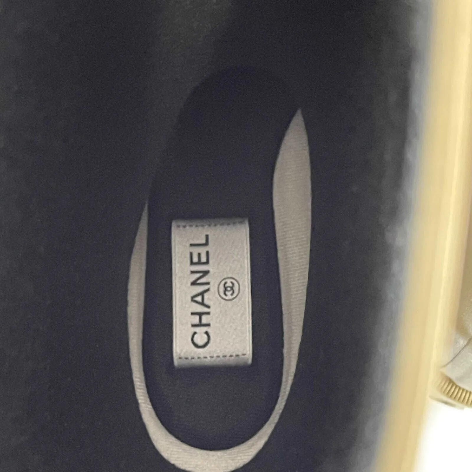 Chanel 22K NIB Army Green Chanel CC Logo Rubber Rain boots 37 US 7 / 6.5