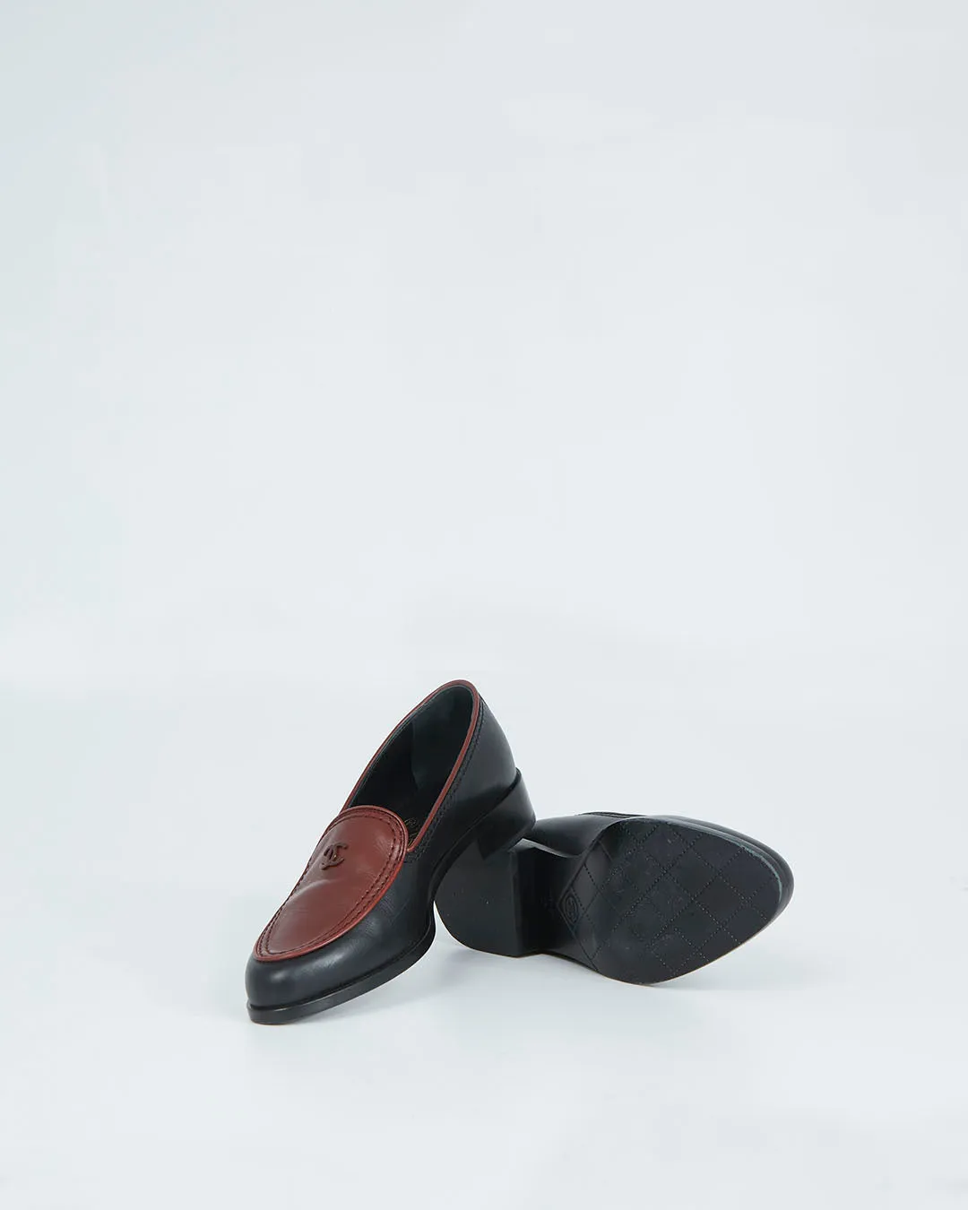 Chanel Brown/Black Leather CC Logo Loafer - 37