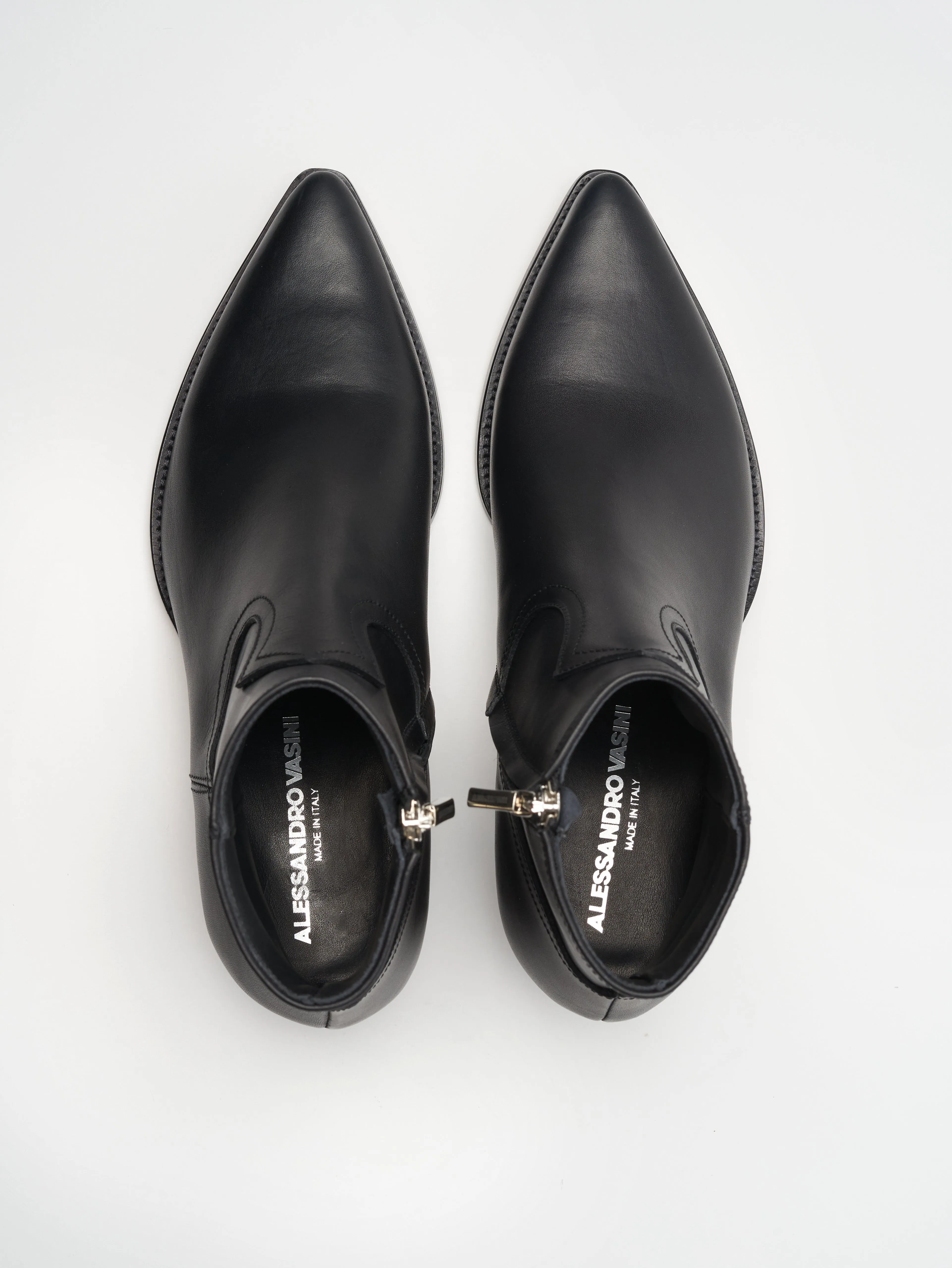 CLINT ANKLE BOOT IN BLACK VACCHETTA LEATHER