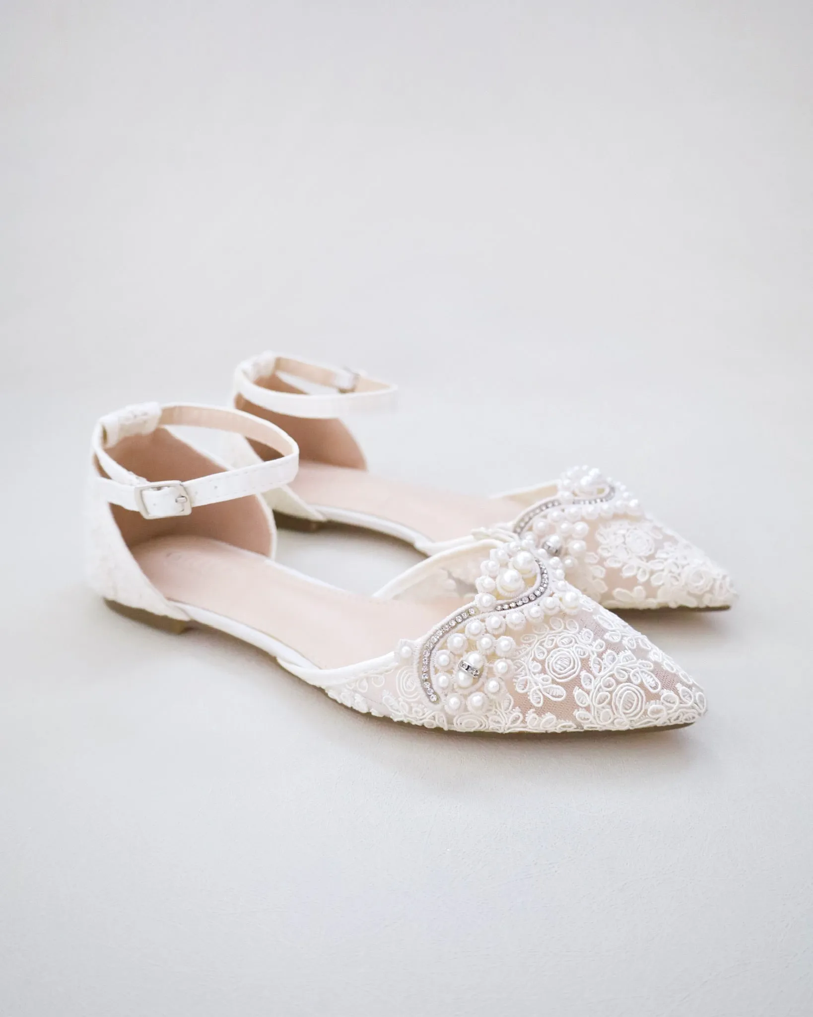 Crochet Lace Pointy Toe Flats with Small Pearls Applique