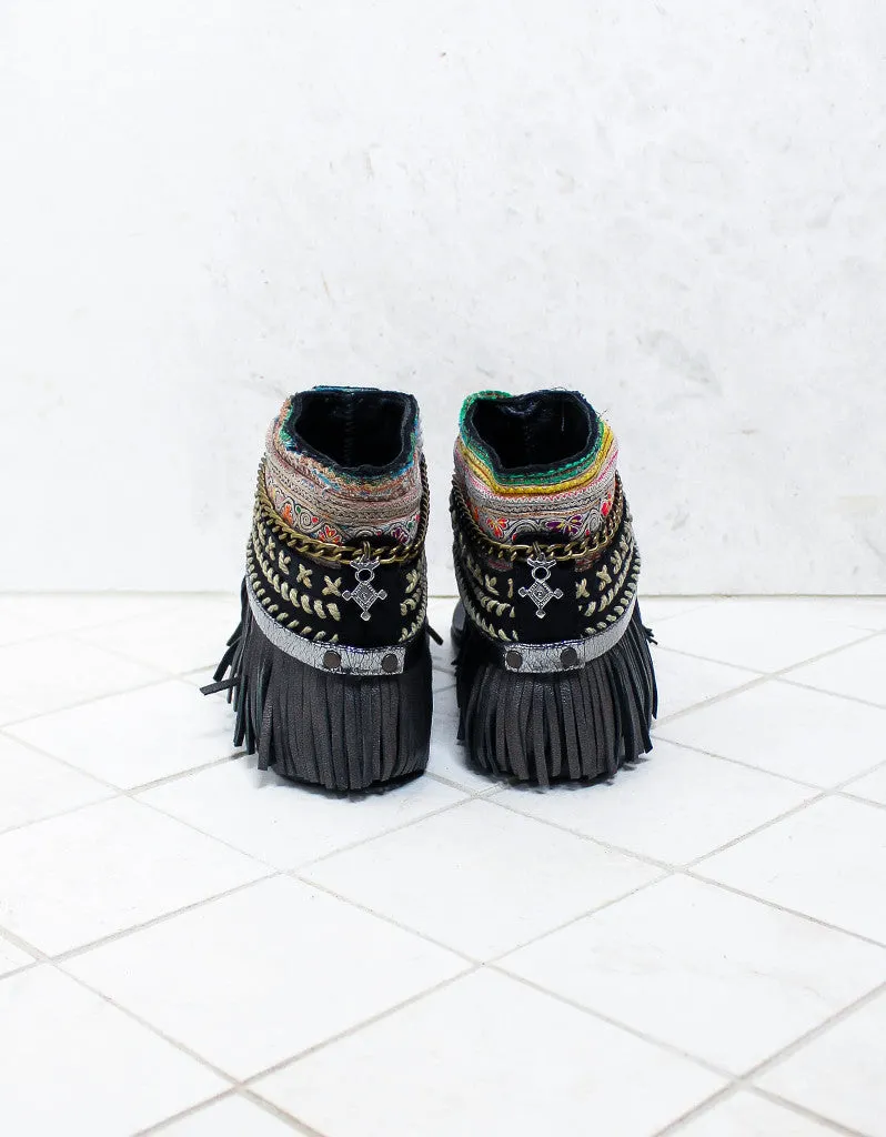 Custom Made Boho Sandals in Black | SIZE 37