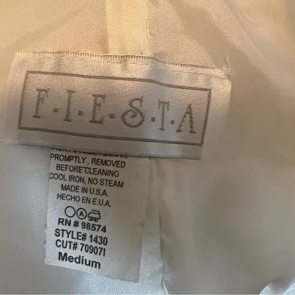 Fiesta white formal dress size medium‎ with gold details
