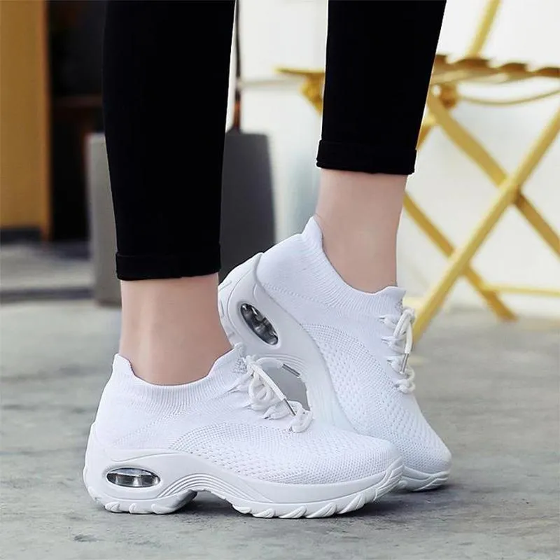 Fliegende gewebte Damen rutschfeste atmungsaktive bequeme Schuhe