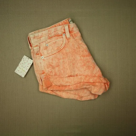 Free People Romeo Rolled Cuff Cut Off Denim Shorts Women's Sz 27 Sunny Peach NWT
