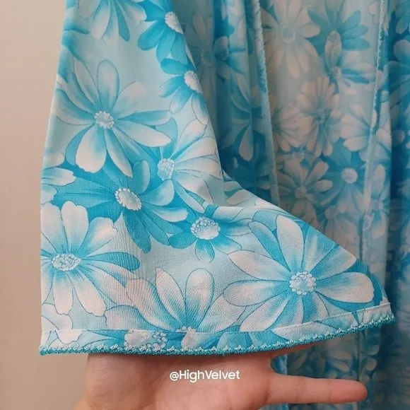 Josie Natori Baby Blue Floral Summer Robe / Cover-up sz Medium