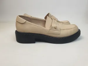Just Because cream "axel" leather loafers size 38