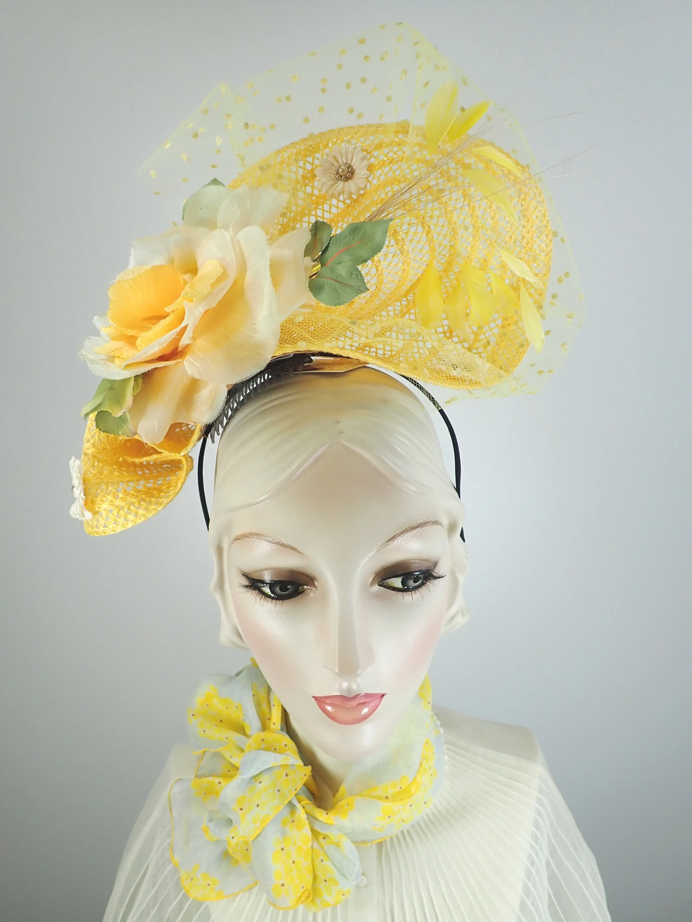 Kentucky Derby Fascinator Hat for Women. Yellow Kentucky Derby Hat. Statement Hat Kentucky Derby