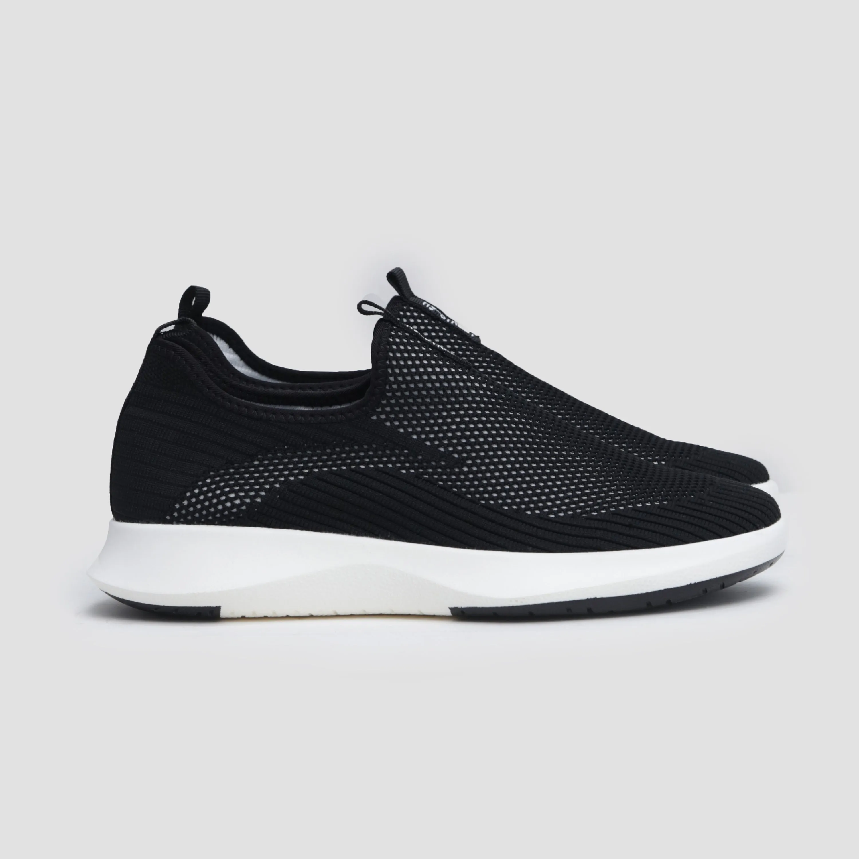 KNIT SLIP ON SNEAKER