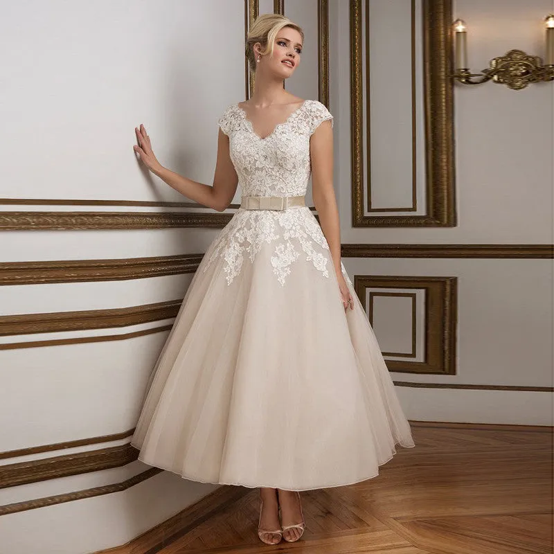 Lace Appliques Vintage Bridal Wedding Dress with Bow Sash