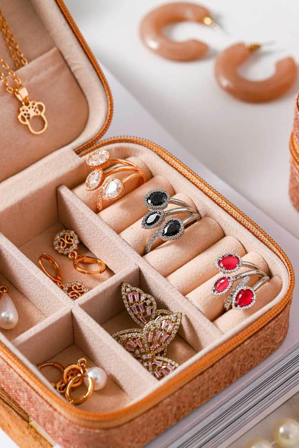 Light French Beige Retro Floral Print Portable Square Jewelry Box
