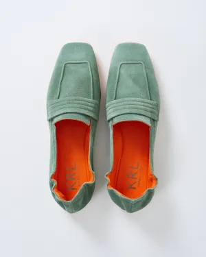 loafer with keeper