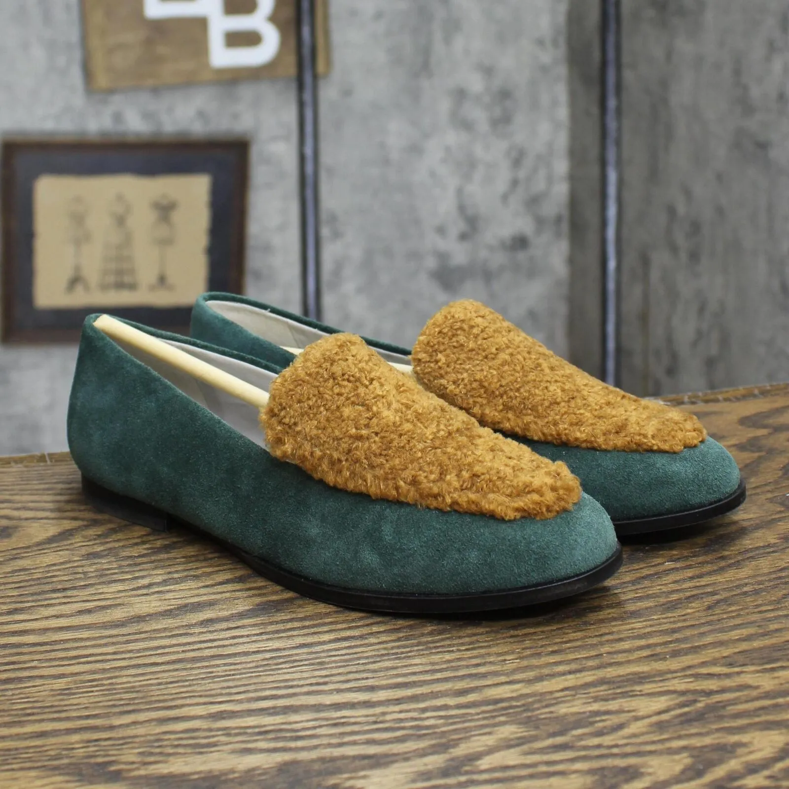 Lori Goldstein Collection Suede Fur Split Greer Loafers Green / Brown 6.5M