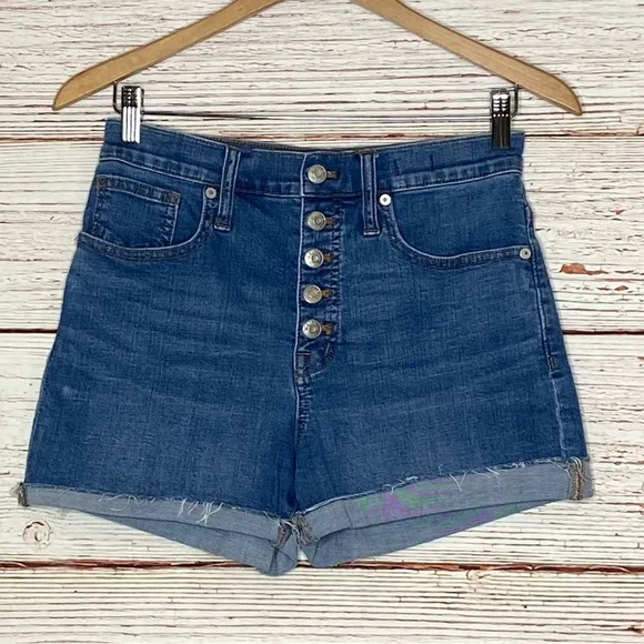Madewell High-Rise Denim Shorts in Derby Wash: Button-Front Edition Sz 26