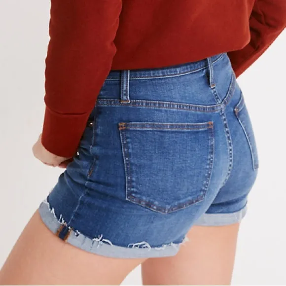 Madewell High-Rise Denim Shorts in Derby Wash: Button-Front Edition Sz 26