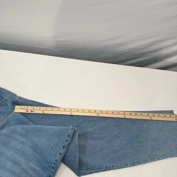 Madewell The Curvy Perfect Vintage Jean Size 33 Bradwell Wash Blue Distressed