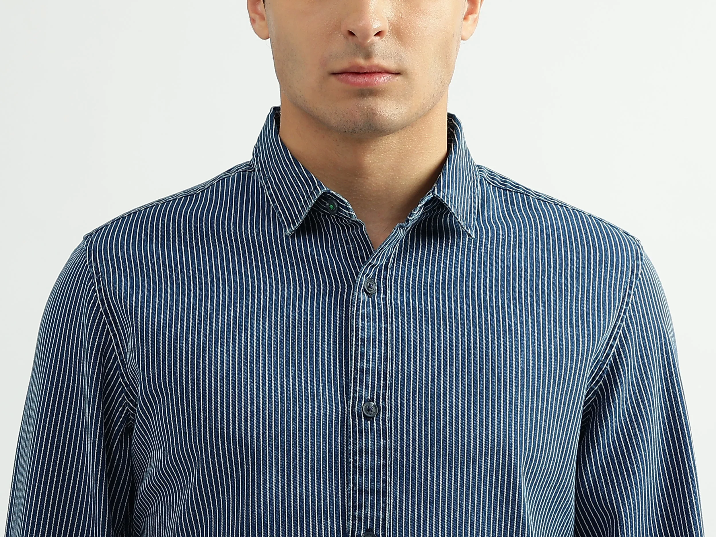 Men Striped Spread Collar Shirt