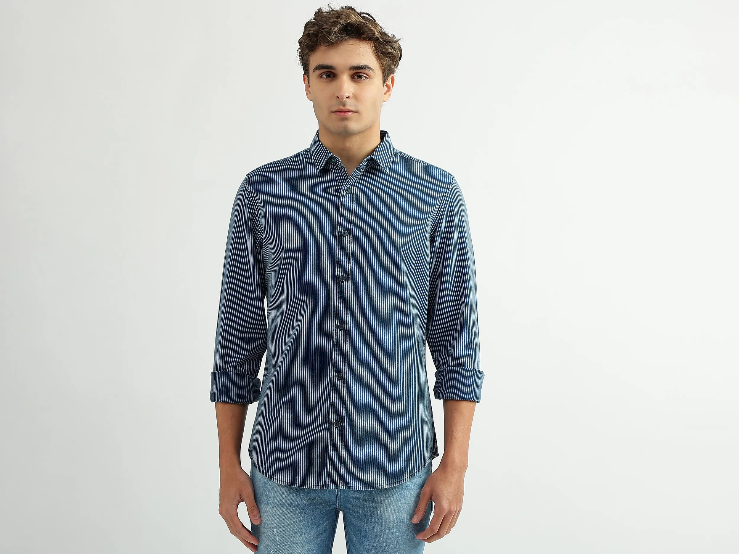 Men Striped Spread Collar Shirt