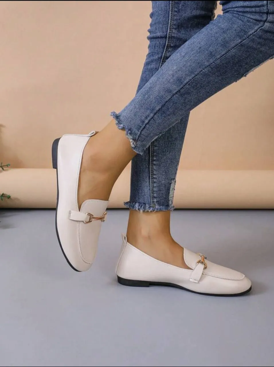 Metal Decor Flat Loafers Women's Flat Shoes