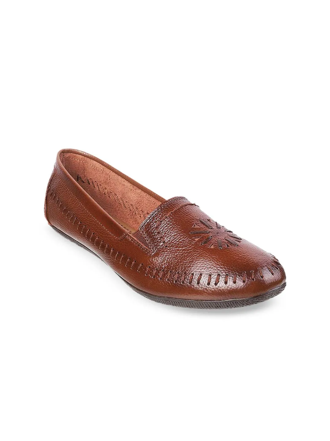 Metro Women Textured Leather Loafers
