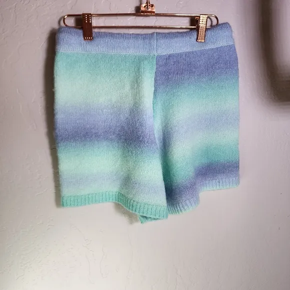 NEW Lilly Pulitzer Wanetta Ombre Surf Blue Sweater Shorts Size Small