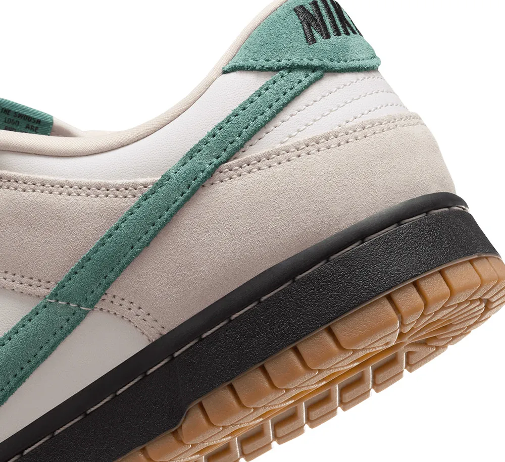Nike Dunk Low Retro