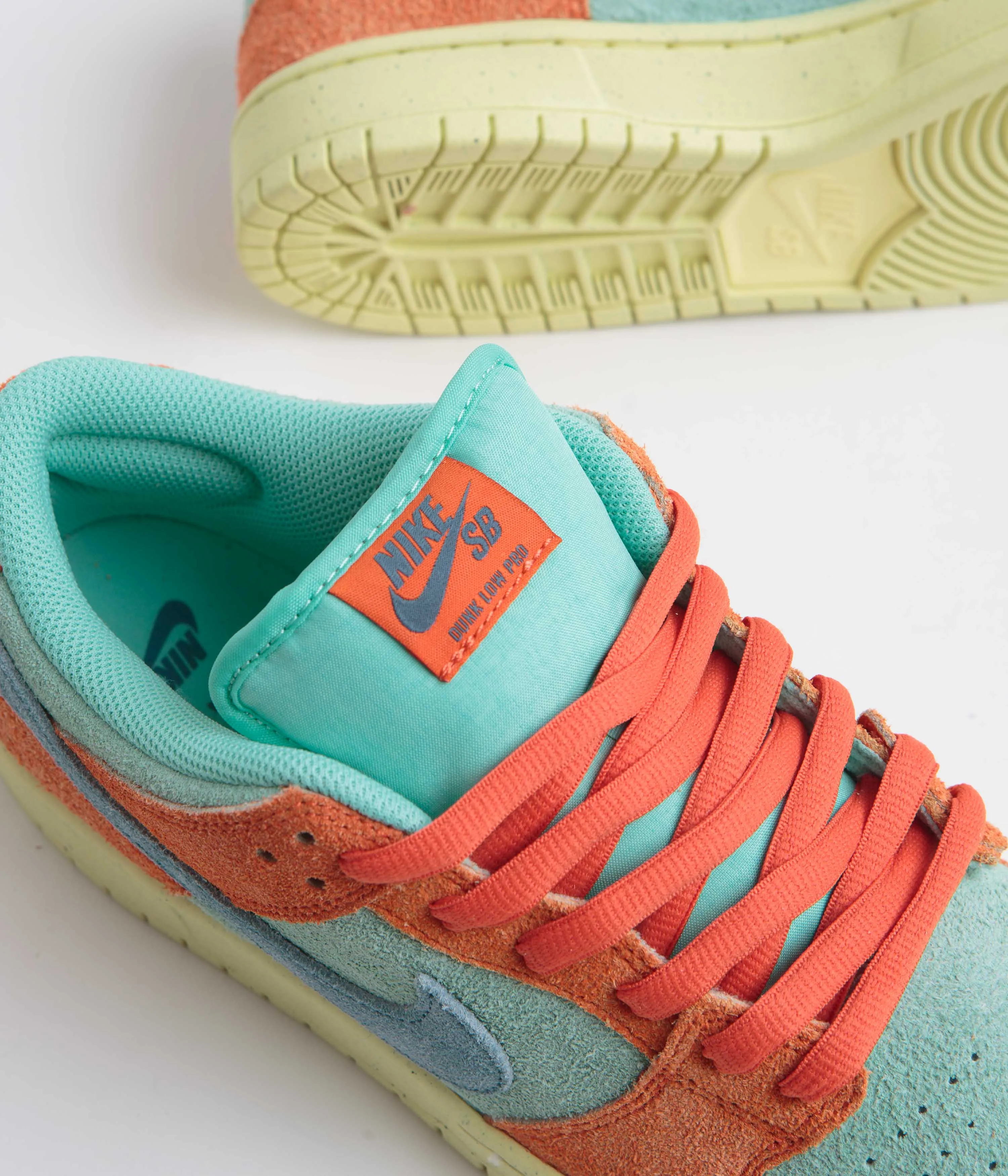 Nike SB Dunk Low Pro Premium Shoes - Orange / Noise Aqua - Emerald Rise - Orange
