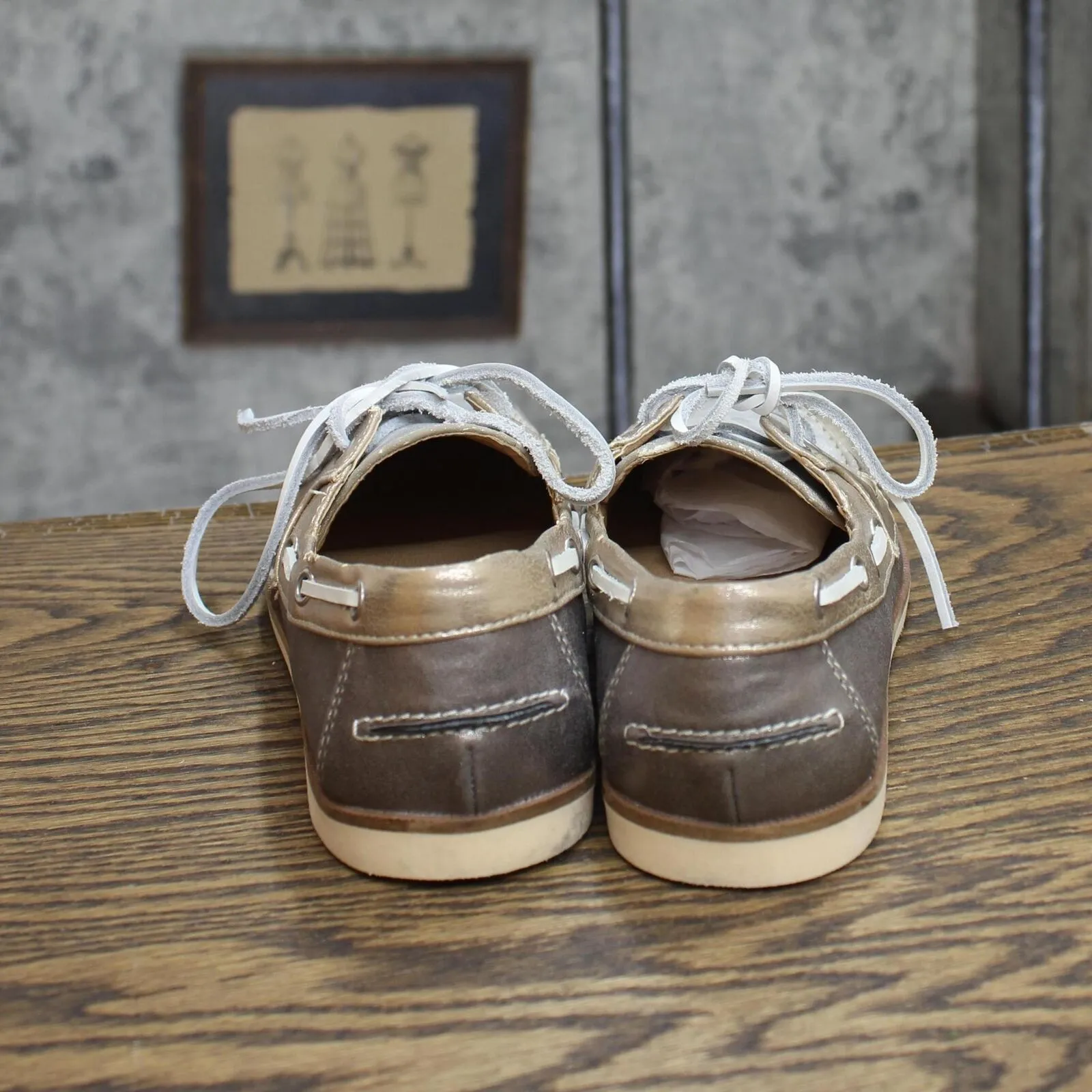 Nine West Womens Vintage TONYGD Shiny Boat Shoes Silver / Gold 6.5M