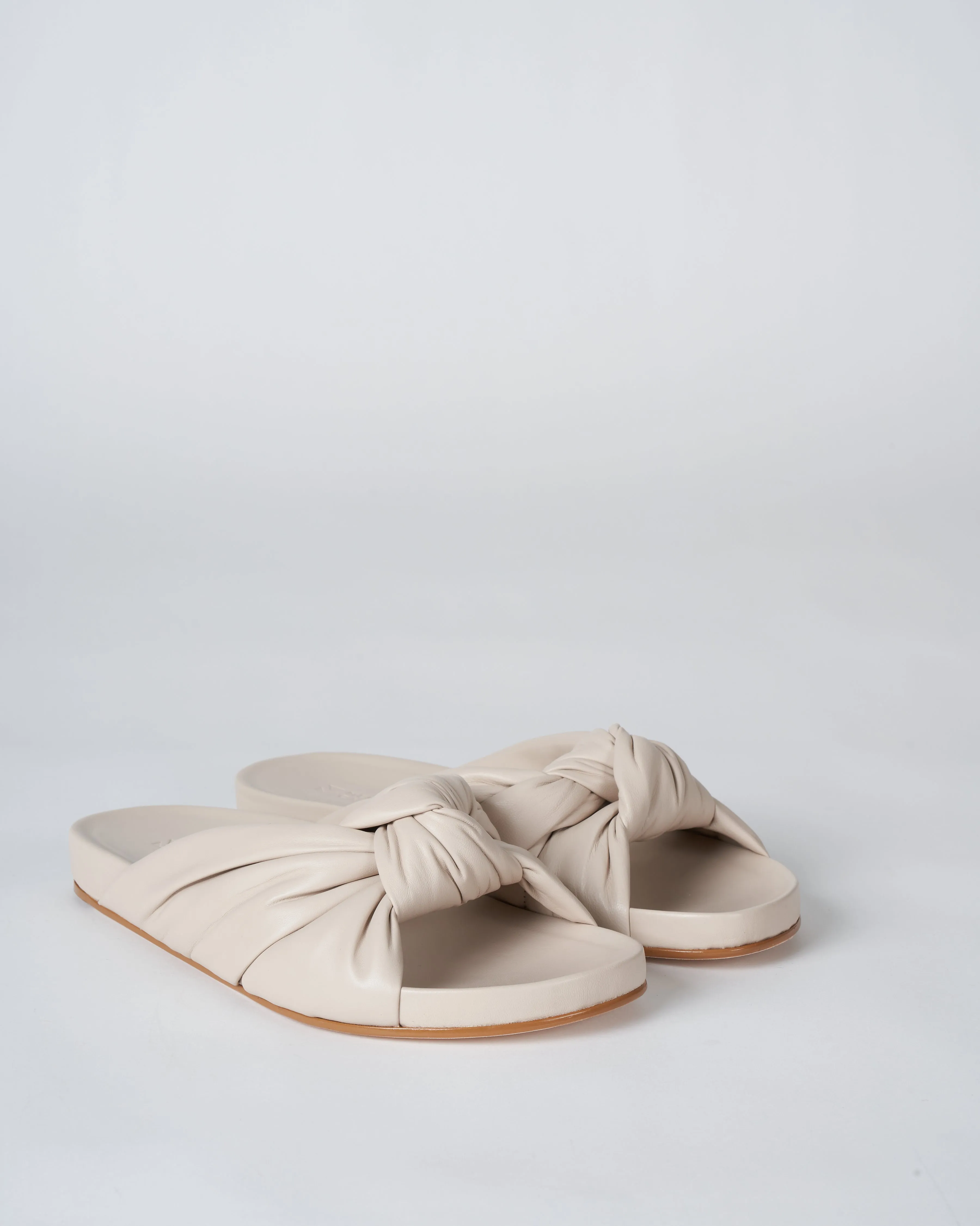 nora anatomic flat slide sandal - cocco leather