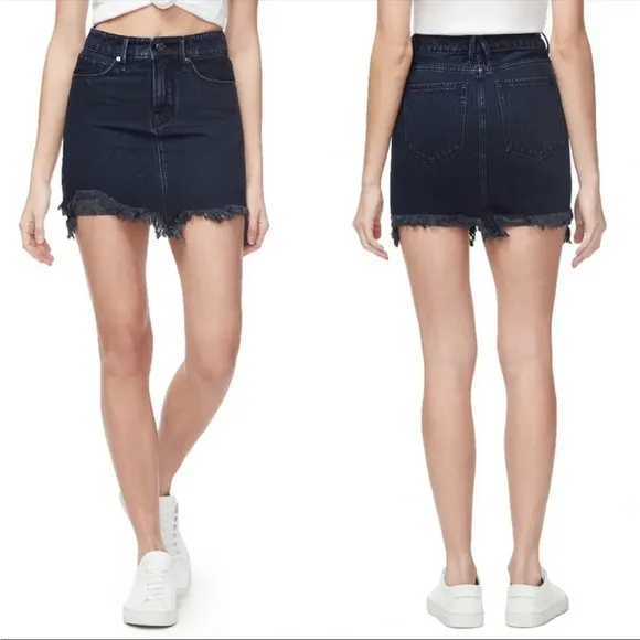 ✨NWT Good American Dark Wash Blue High Rise Frayed Hem Denim Jean Mini Skirt 26