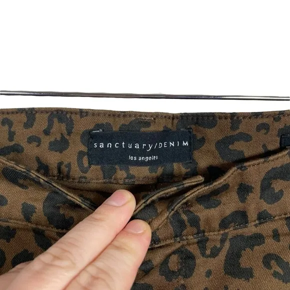 NWT Sanctuary Denim Social Standard High Rise Ankle Jeans Leopard Size 24W