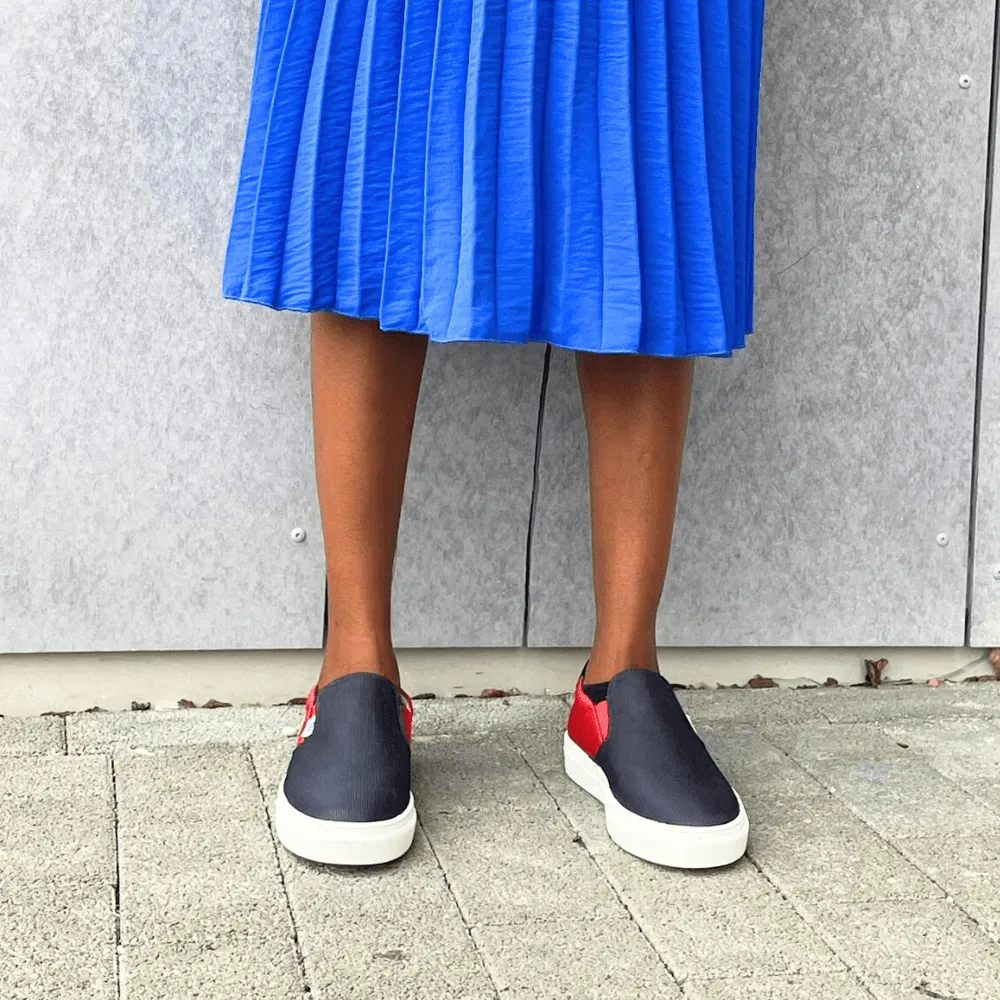 OCNS Slip-On Crayon