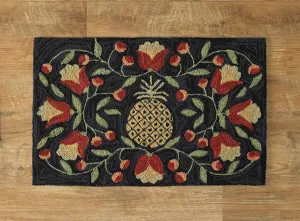 Pineapple Hooked Rug 24x36