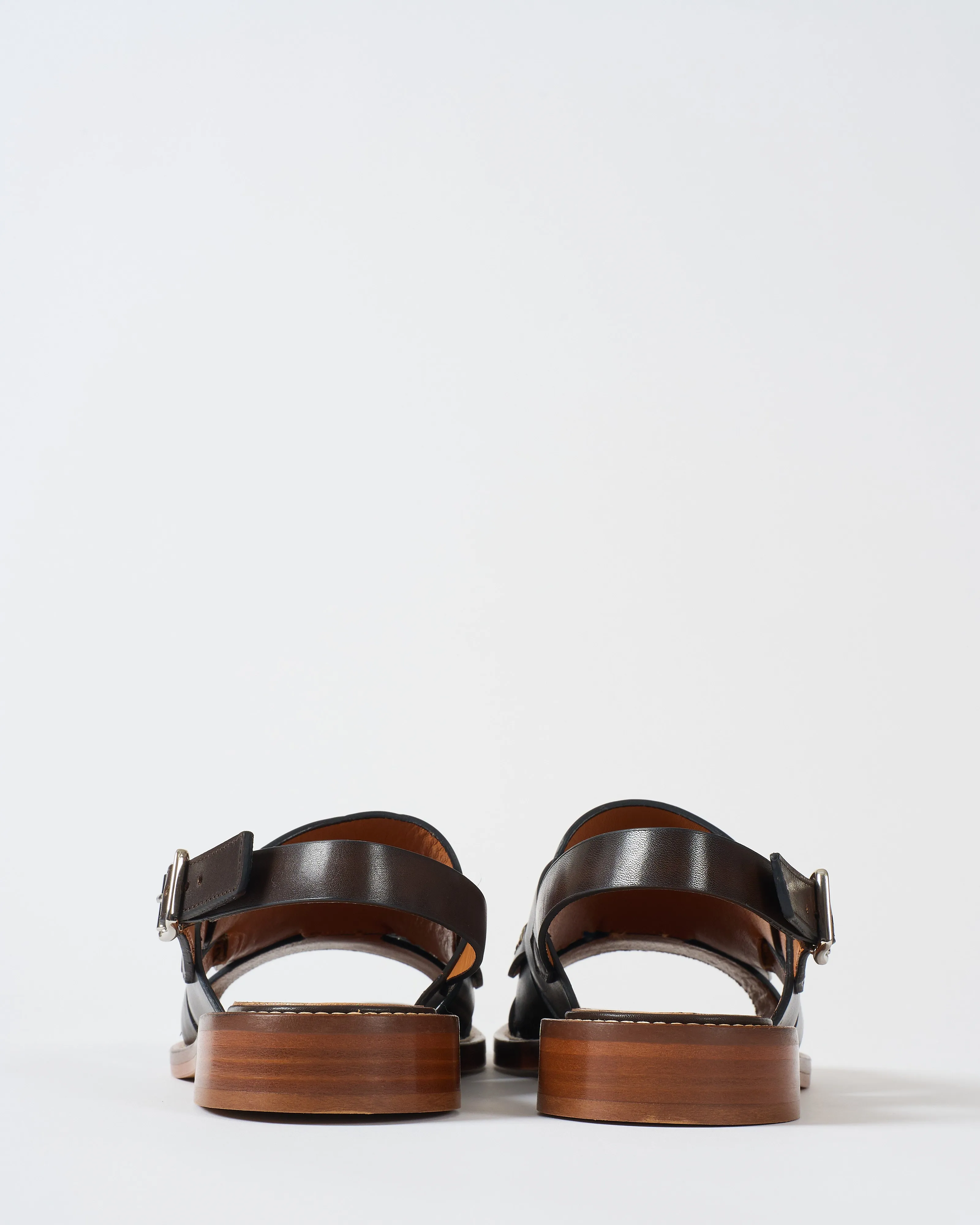 querry sandal