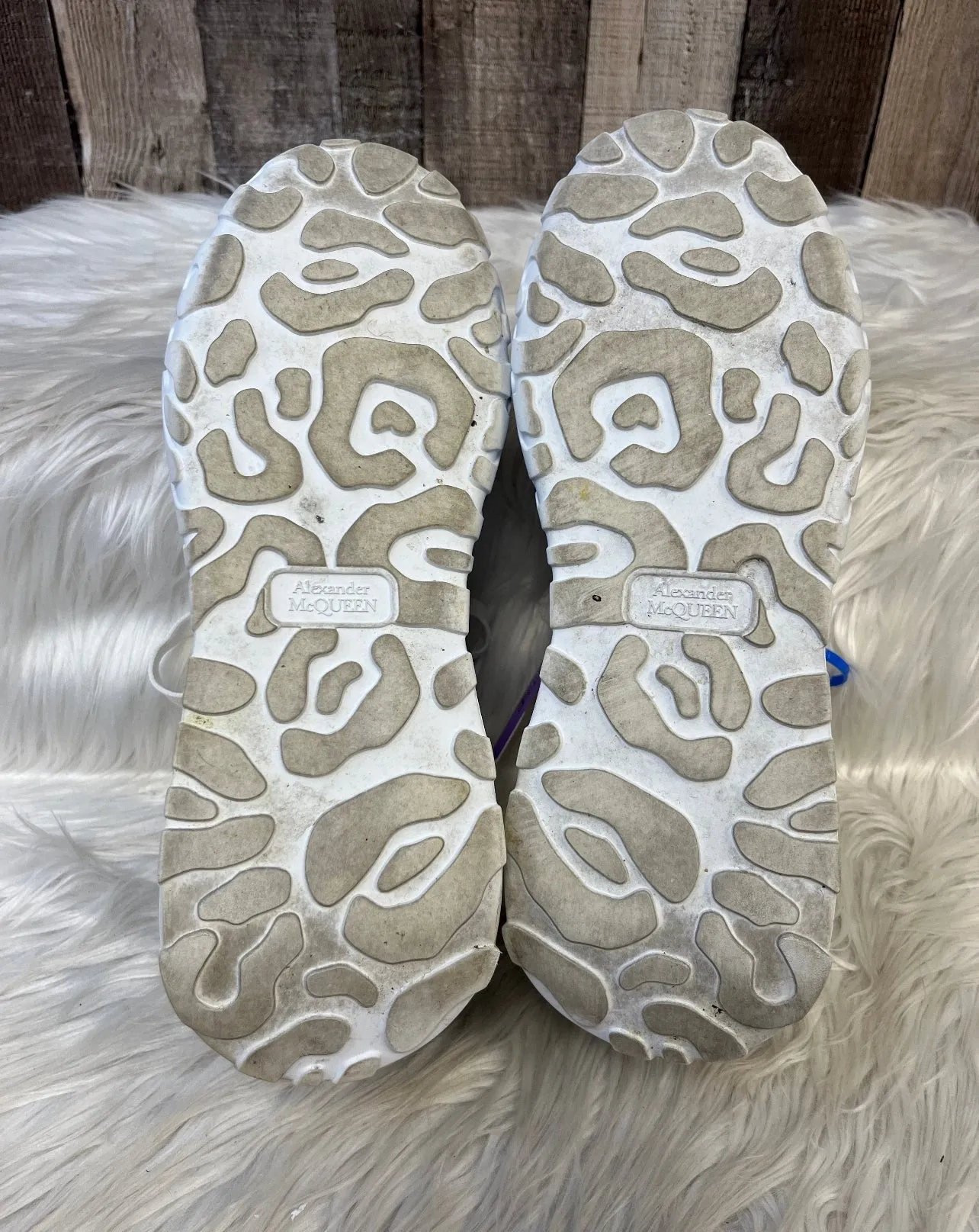 Shoes Luxury Designer By Alexander Mcqueen In White, Size: 9